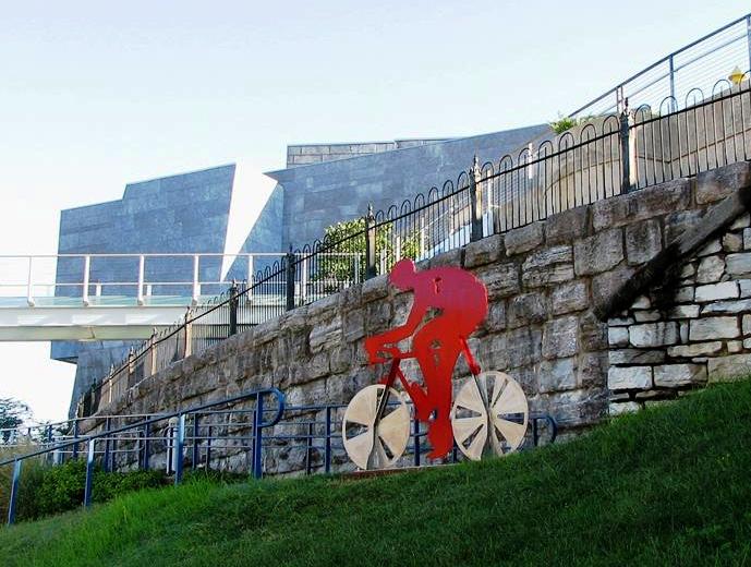 7_RED_BIKE-BRIDGE